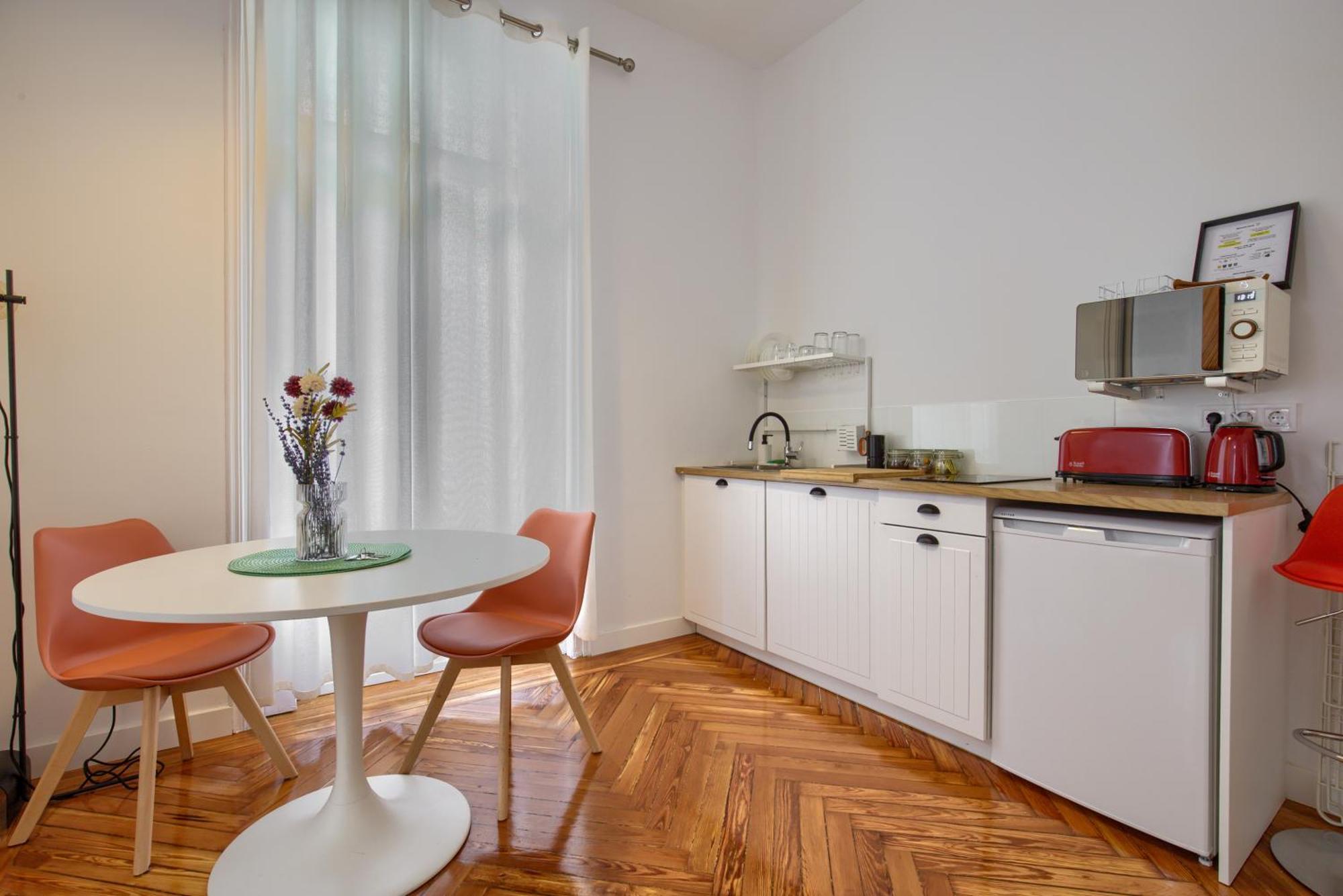 Mezzanine Orange Apartment Madrid Exterior photo